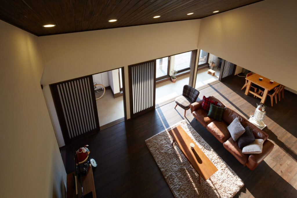 内装|薪ストーブのある平屋