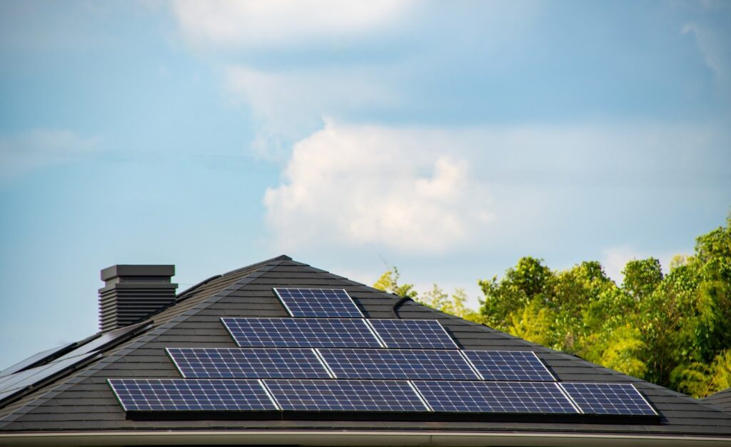 日立市の省エネ設備補助金|エコキュート・蓄電池・ZEHの導入支援