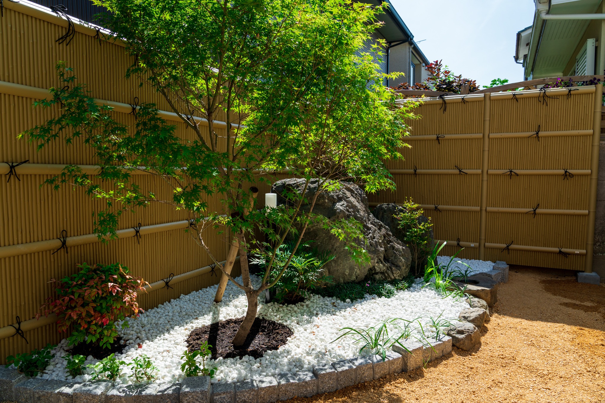 美しく整った和風庭園